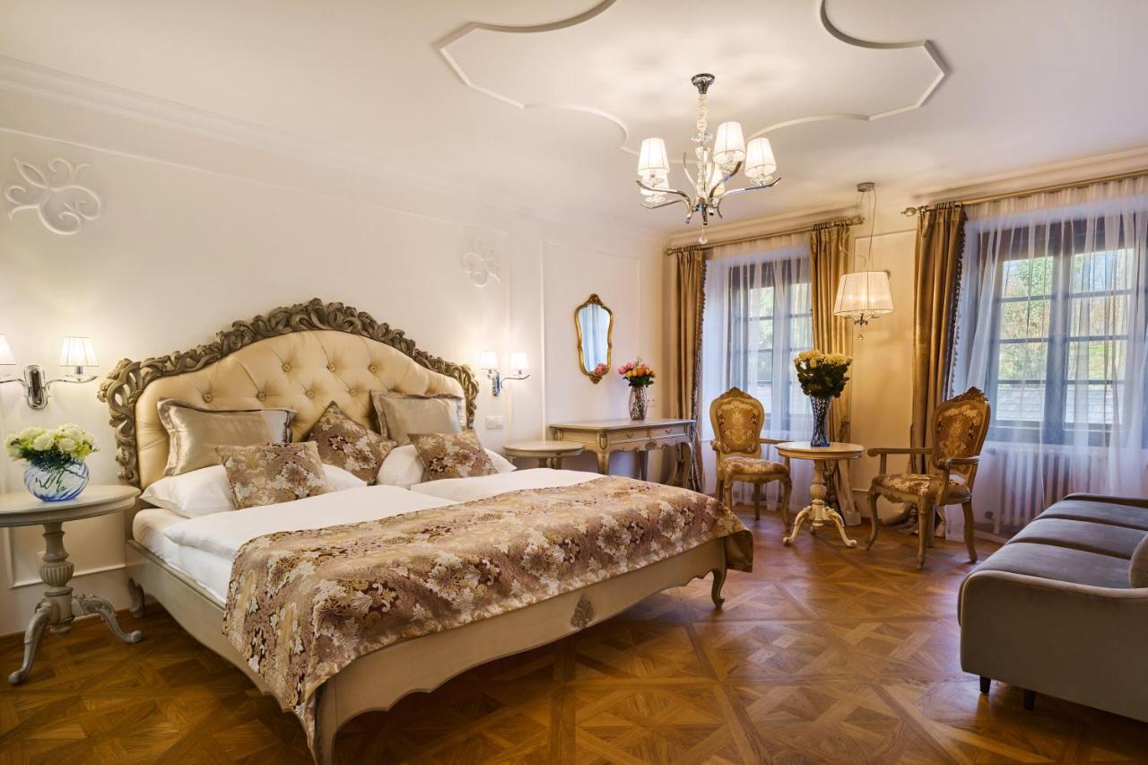 Spa Beerland Chateaux - U Zlate Hrusky / At Golden Pear Prag Dış mekan fotoğraf
