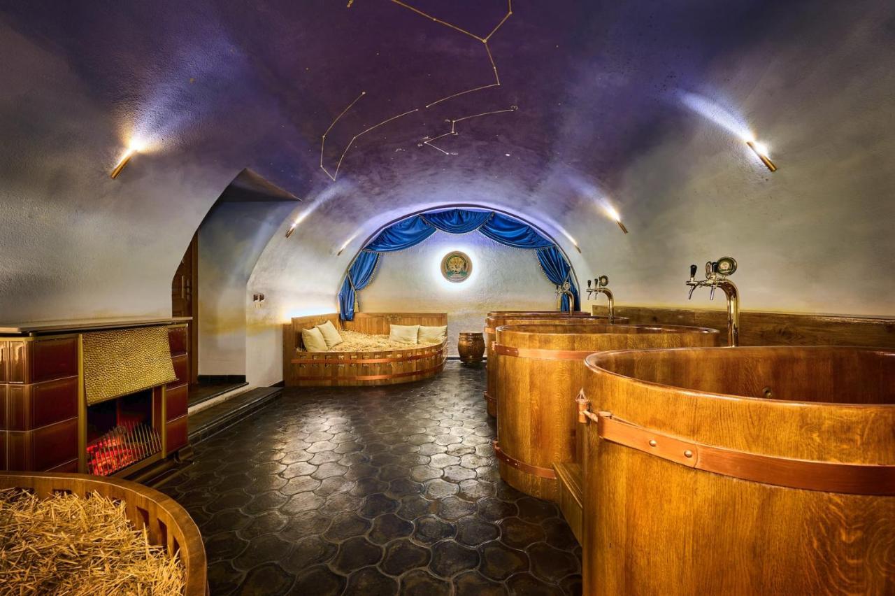 Spa Beerland Chateaux - U Zlate Hrusky / At Golden Pear Prag Dış mekan fotoğraf